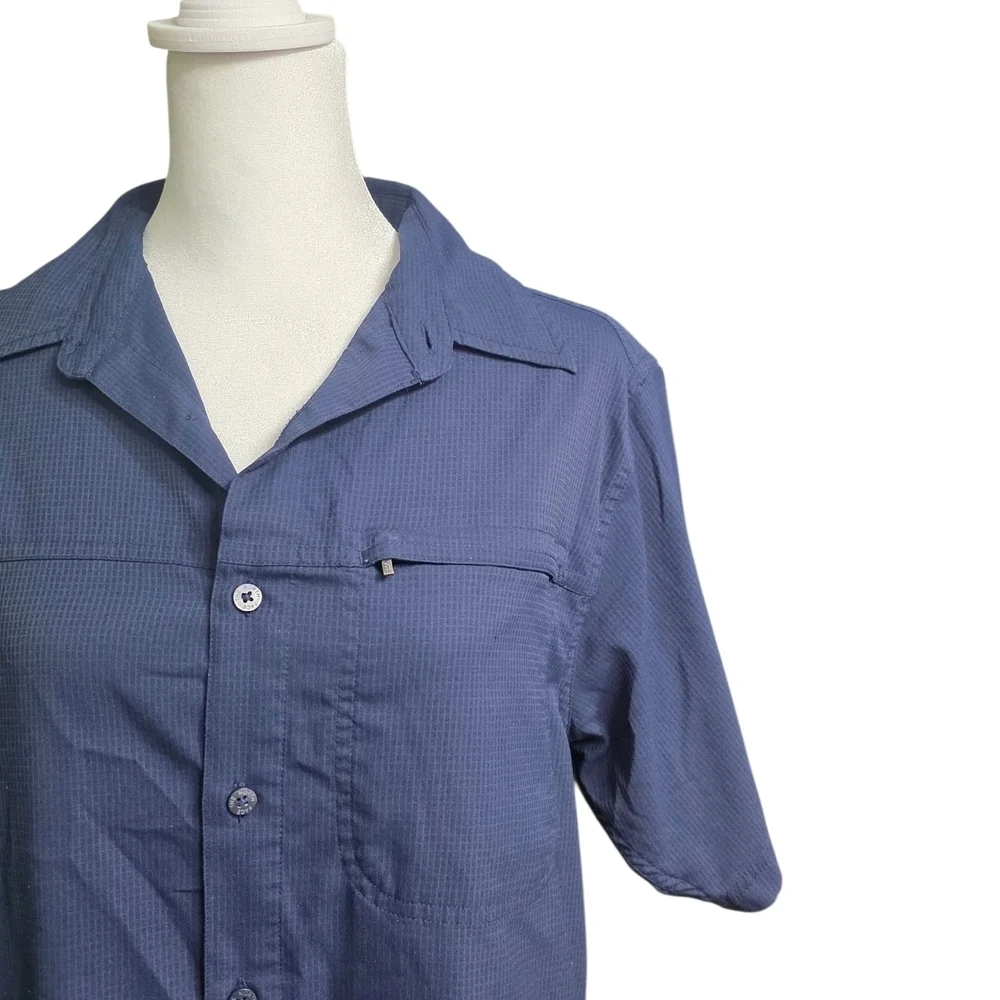 The North Face Navy Men's Casual Lightweight Shirt Size Small